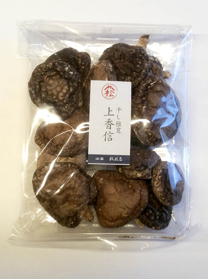 原木 香信(こうしん)椎茸です